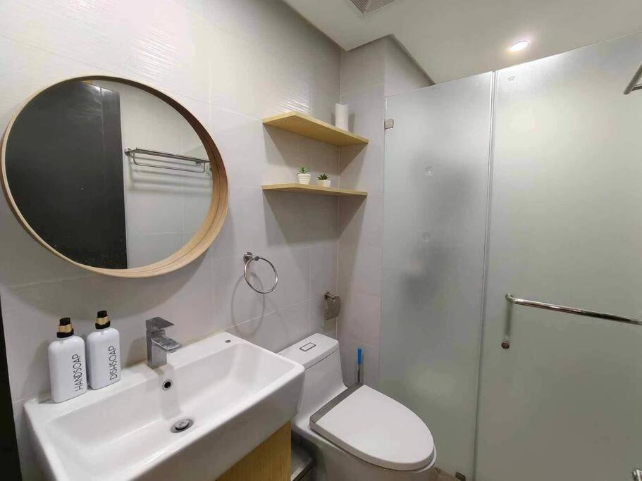 Apartment Baseline Premier 1-bedroom 17th